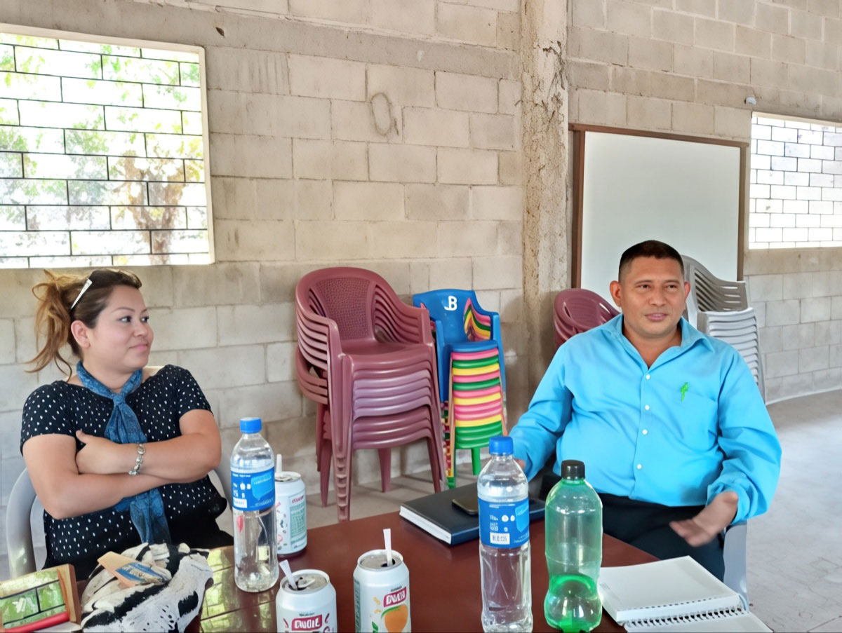 el-salvador-pastor-oscar-