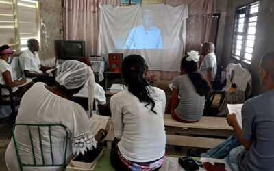Cubans Being Trained to Start Live Schools